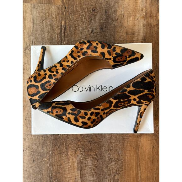 Calvin Klein NIB "Gayle" Winter Leopard haircalf hair-on-hide pointy heel 7M - Picture 3 of 9